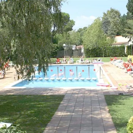 马利波萨公寓式酒店 滨海略雷特