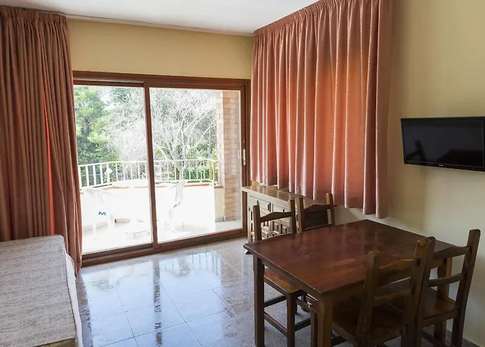 Mariposas Aparthotel 4*