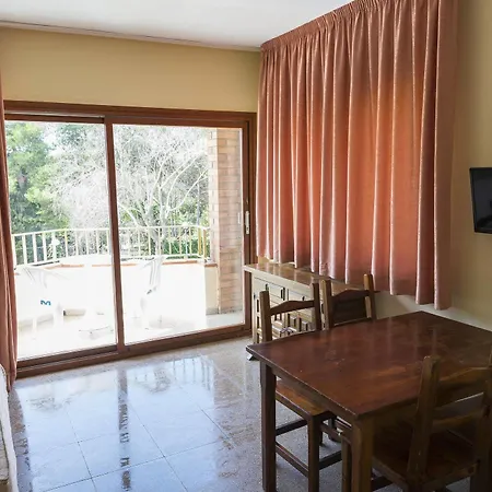 Mariposas アパートホテル 4*